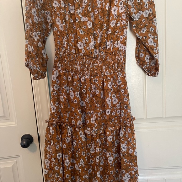 Ryan Michelle brown and white floral long sleeve knee length dress.  Size MP - Picture 6 of 11